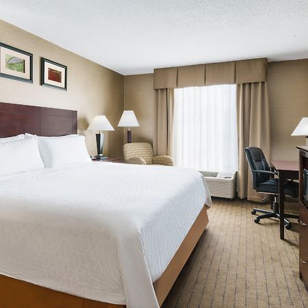 Holiday Inn Express Boston Brockton By Ihg Εξωτερικό φωτογραφία